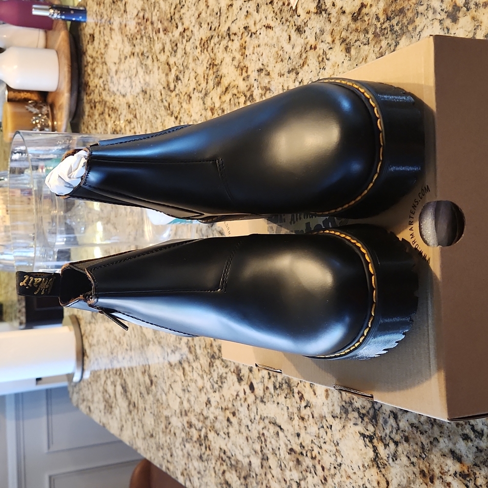 Black DrMartens